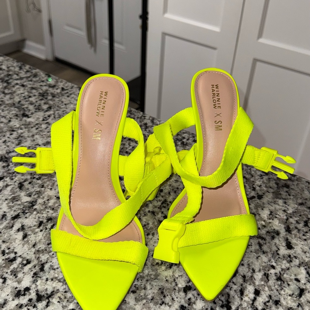Neon Yellow Strappy Pointed-Toe Heels W/ Earrings